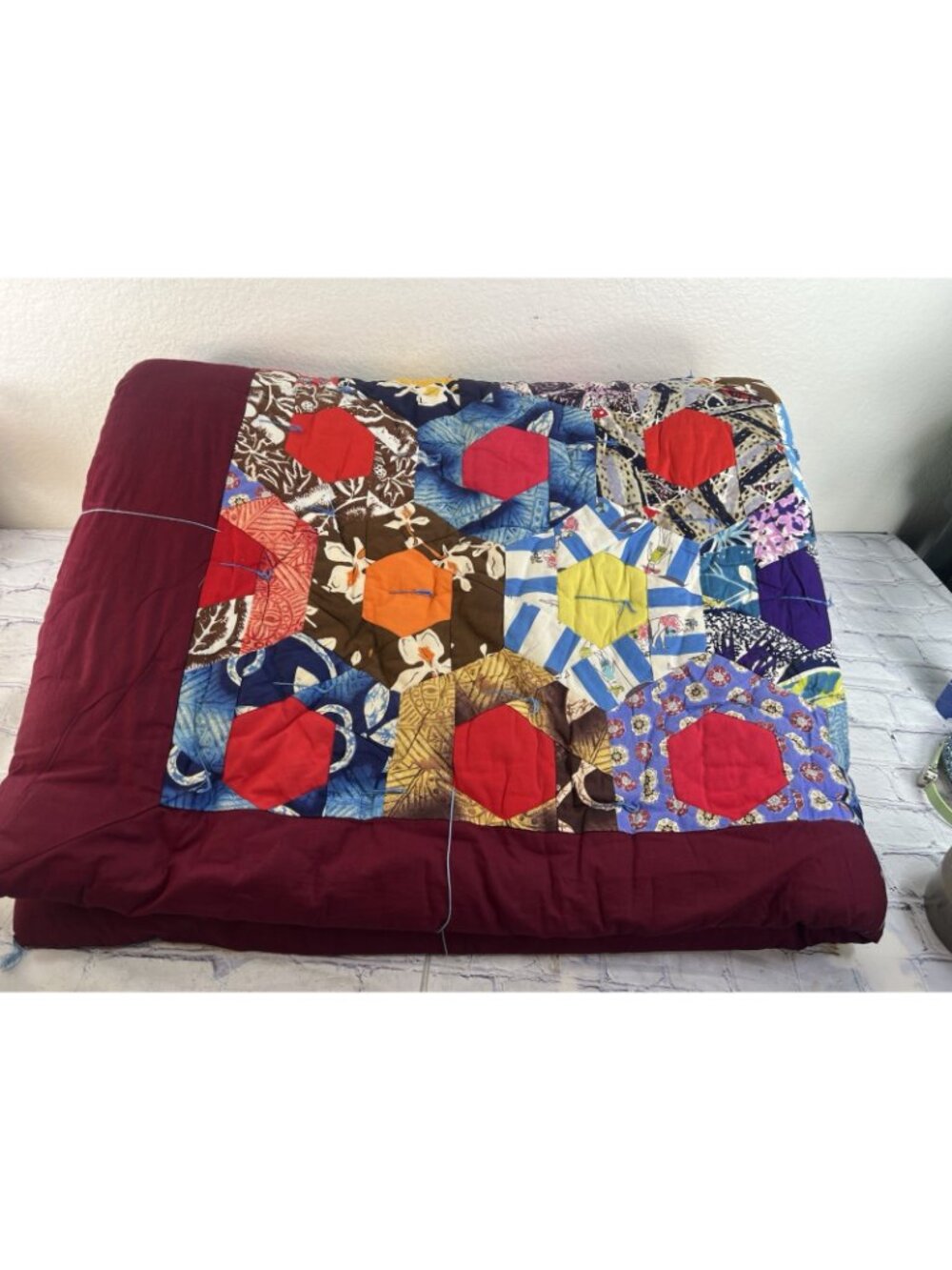 vtg Artizan Hand Tied Boho Luxe Patchwork Floral Blossom Quilt 60x70'' heavy - Picture 7 of 8